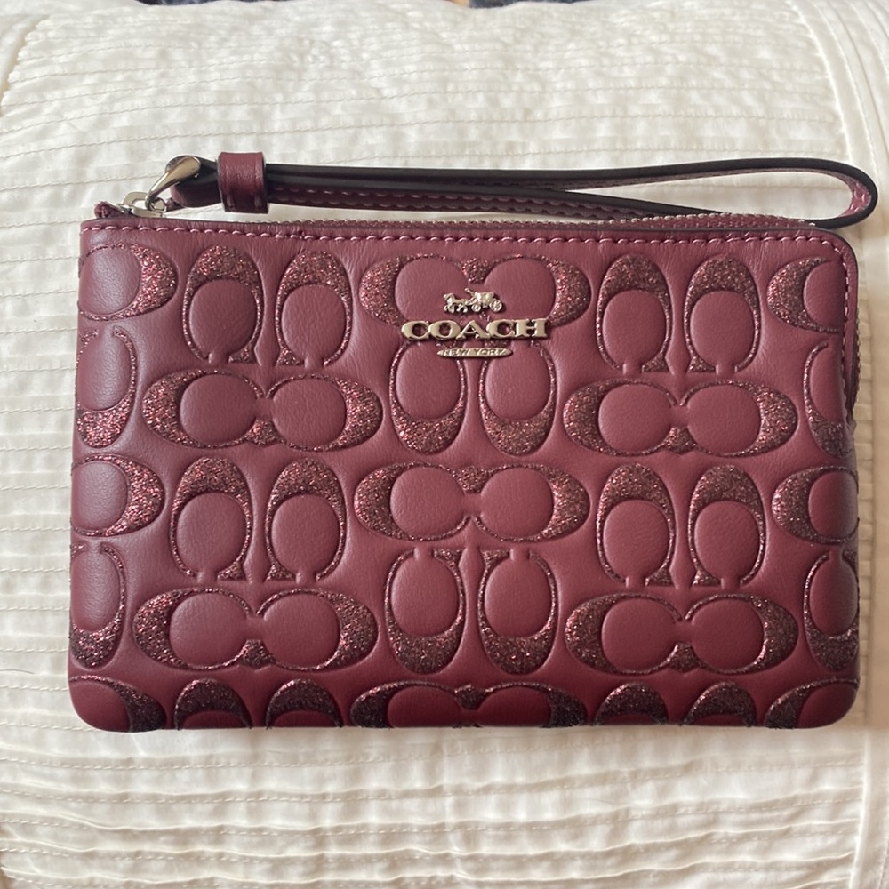 Coach NWT wine color wristlet - Picture 2 of 6